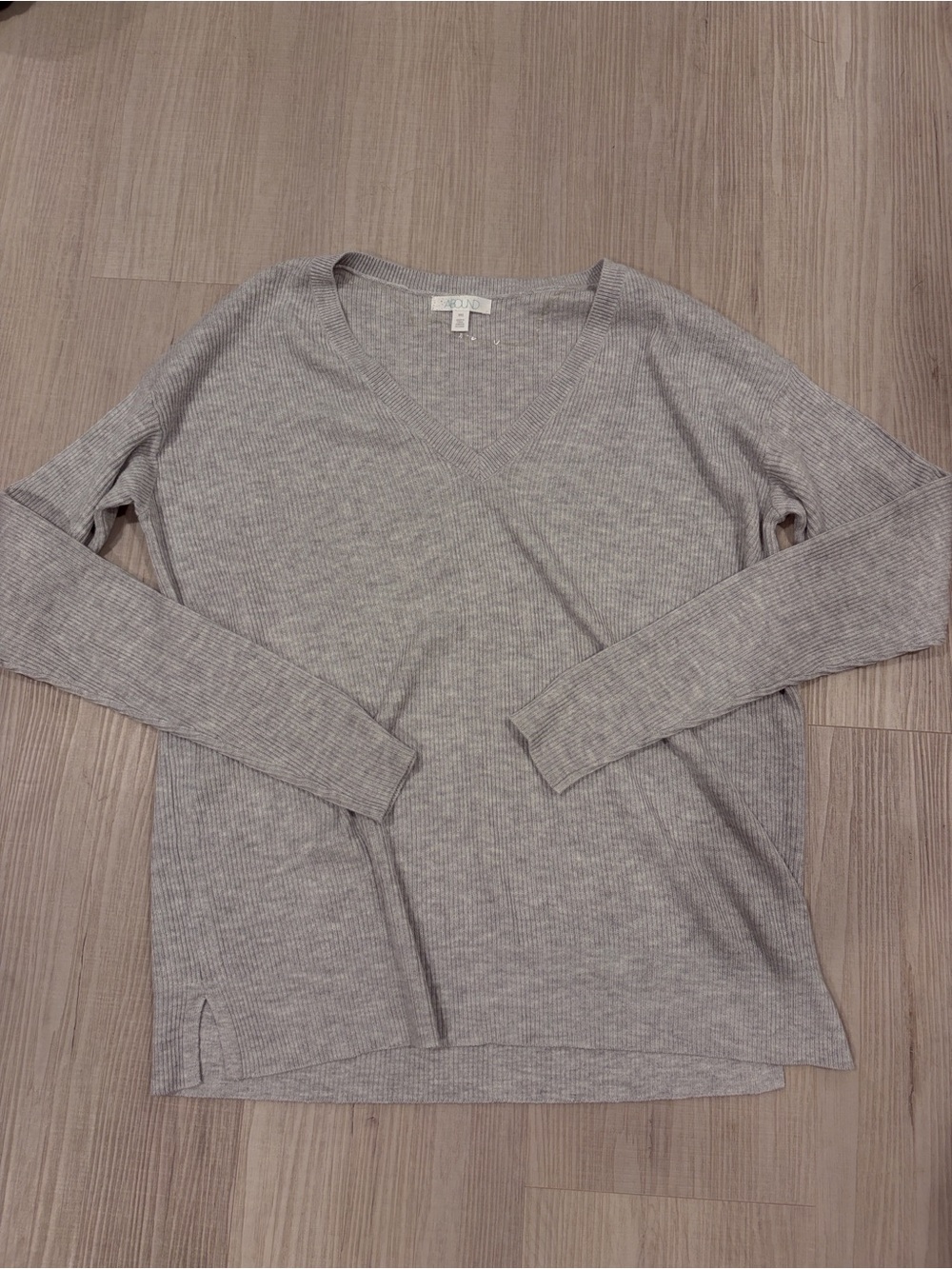Abound Light Gray Ribbed V-Neck Long Sleeve Top